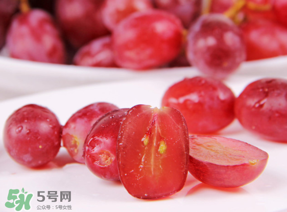 無籽紅提有涂避孕藥嗎？無籽紅提是轉(zhuǎn)基因嗎？