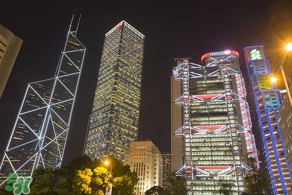 8月份去香港穿什么？八月份去香港穿什么衣服