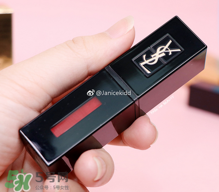 ysl黑管唇釉413是什么顏色？ysl圣羅蘭黑管唇釉413試色