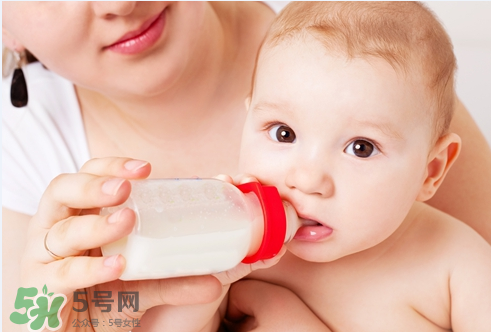 八月份可以斷奶嗎？8月份可以斷奶嗎？