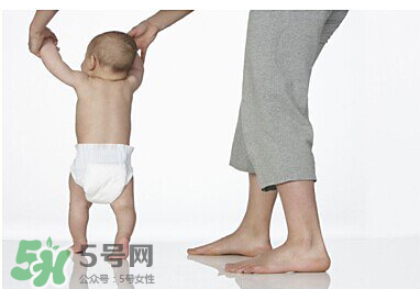 寶寶八字腳怎么矯正 寶寶八字腳可以矯正嗎？