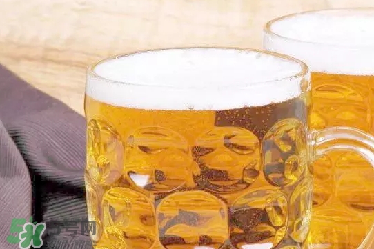 啤酒打開了隔夜還能喝嗎？喝隔夜的啤酒有什么危害？