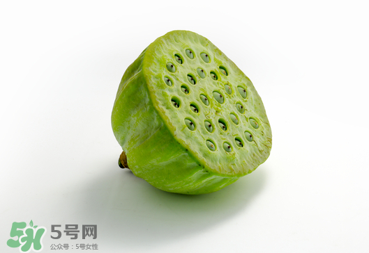 蓮蓬不能和什么同吃？蓮蓬和什么相克？
