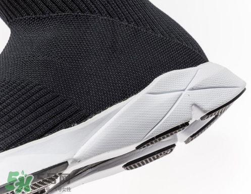 reebok sock runner ultraknit銳步超長襪子鞋多少錢？
