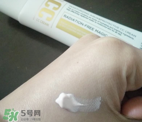 瓷肌cc霜怎么樣？瓷肌cc霜怎么用法