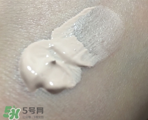 zeesea滾輪bb霜怎么樣？zeesea滾輪bb霜好用嗎
