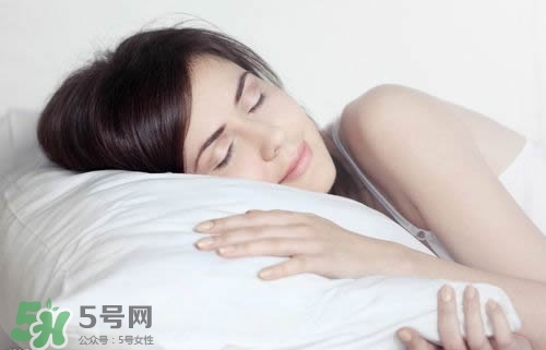 孕婦熬夜對胎兒有什么影響？孕婦熬夜的危害