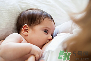 新生兒吃母乳會(huì)撐到嗎？新生兒吃母乳會(huì)吃撐嗎？