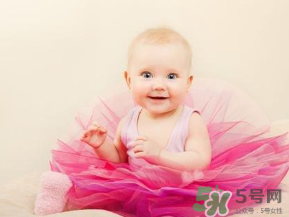 新生兒吃母乳會(huì)撐到嗎？新生兒吃母乳會(huì)吃撐嗎？