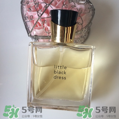 雅芳小黑裙噴霧香水怎么樣?雅芳小黑裙噴霧香水好不好？