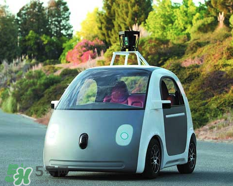 李彥宏坐無人駕駛汽車上五環(huán) 無人駕駛汽車什么時候上市？