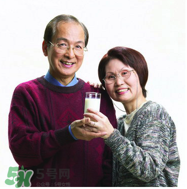 嬰兒奶粉老人能喝嗎？老人能不能喝嬰兒奶粉？