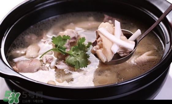 椰子雞屬于什么菜系？椰子雞要什么配料
