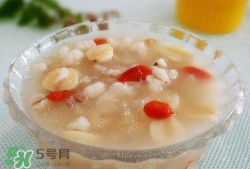 新鮮蓮子可以煮粥嗎？蓮子熬粥需要去芯嗎？