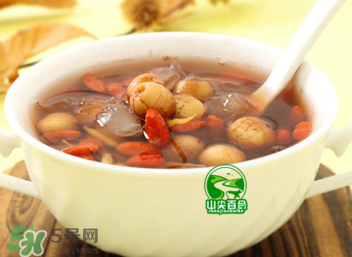 新鮮蓮子可以煮粥嗎？蓮子熬粥需要去芯嗎？