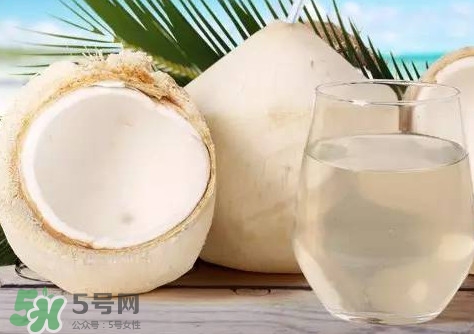 椰青是什么時(shí)候成熟？椰青和椰子哪個(gè)好喝