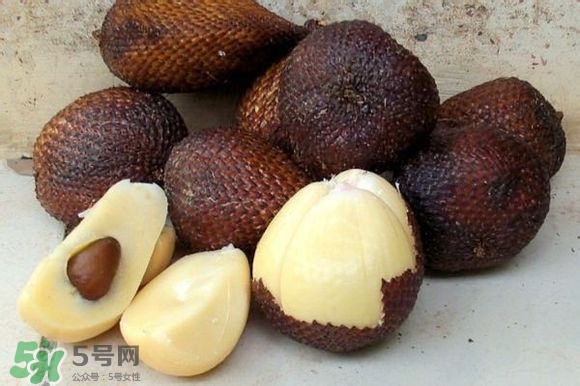 蛇皮果吃了會上火嗎？蛇皮果吃了會不會皮膚過敏？