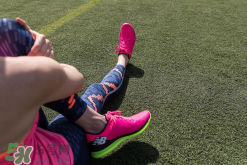 new balance fuelcell跑鞋腳感怎么樣_值得買嗎？