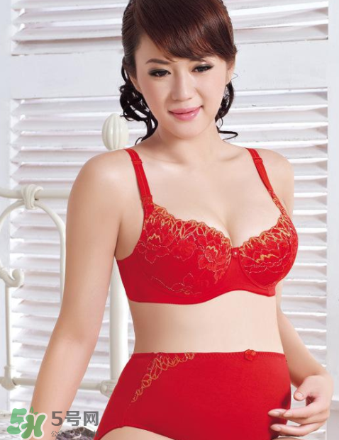 孕婦內(nèi)衣有鋼圈的好還是沒(méi)有鋼圈的好呢？