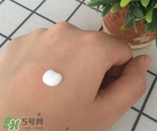 高姿勻凈透亮萃白禮盒多少錢？高姿勻凈透亮萃白禮盒價格