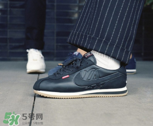 mister cartoon與nike cortez45周年聯(lián)名鞋子多少錢？