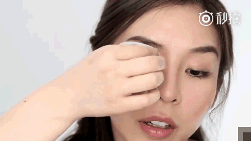 眼影貼怎么用？眼影貼使用方法