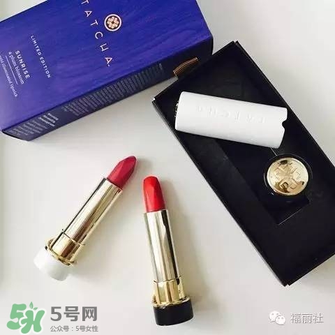 tatcha梅子粉好看嗎？tatcha白管口紅梅子粉試色