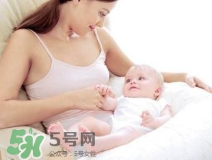 三伏天坐月子可以洗澡嗎？三伏天坐月子可以穿短袖嗎？