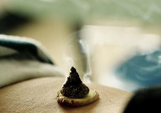 三伏貼和三伏灸哪個(gè)效果好？三伏貼和三伏灸對(duì)比