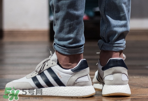 adidas iniki runner上腳效果怎么樣？阿迪達(dá)斯復(fù)古跑鞋好看嗎？