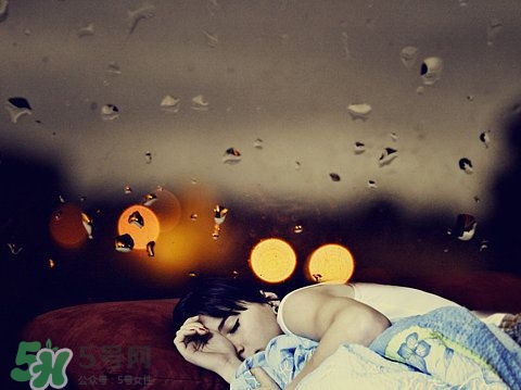 艾灸貼可以去濕氣嗎？貼艾灸貼能去濕氣嗎？