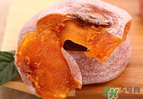 柿餅吃之前要洗嗎？柿餅上的白霜是什么糖？