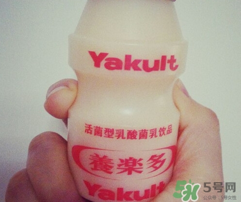 養(yǎng)樂多是酸奶嗎？養(yǎng)樂多和酸奶有什么區(qū)別