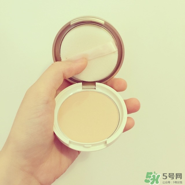 cezanne倩麗蜜粉餅怎么樣？倩麗粉餅色號試色