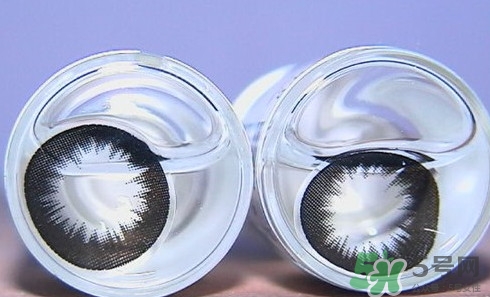 隱形眼鏡干了怎么辦？隱形眼鏡可以用礦泉水泡嗎