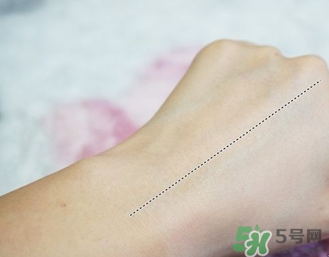 hanskin韓斯清素顏霜多少錢(qián)？hanskin韓斯清素顏霜怎么用