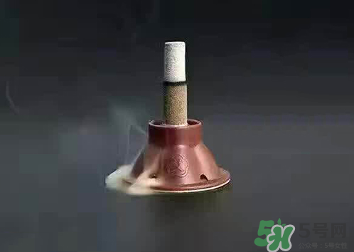 艾艾貼貼后出現(xiàn)水泡怎么回事？艾艾貼后有水泡怎么辦？