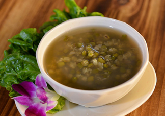 三伏天可以喝綠豆湯嗎？三伏天是喝綠豆湯還是喝生姜水？