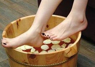 三伏天能用姜泡腳嗎？三伏天用姜泡腳好嗎？
