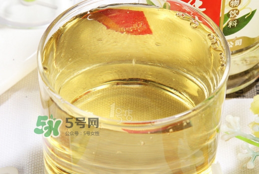金銀花露是飲料嗎？金銀花露是飲料還是藥？
