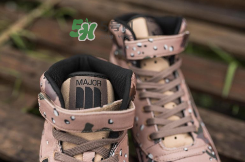 major與reebok聯(lián)名ex-o-fit hi迷彩運(yùn)動(dòng)鞋多少錢？
