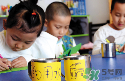 寶寶不去幼兒園怎么辦？寶寶不去幼兒園哭鬧怎么勸導(dǎo)？