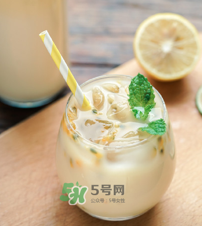 百香果養(yǎng)樂(lè)多好喝嗎？百香果養(yǎng)樂(lè)多怎么做？