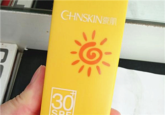瓷肌美白隔離防曬霜怎么樣？瓷肌美白防曬霜好用嗎？