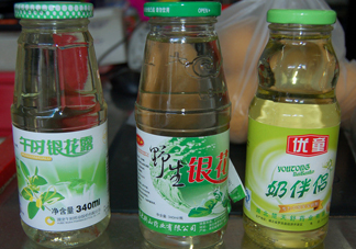 金銀花露一天能喝幾瓶？金銀花露一次喝多少？