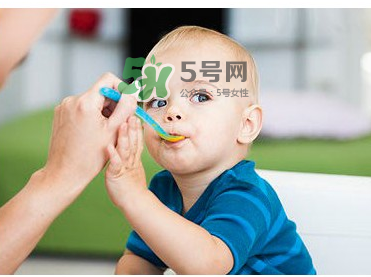 寶寶沒(méi)長(zhǎng)牙能吃面條嗎？寶寶沒(méi)長(zhǎng)牙能不能喂面條？