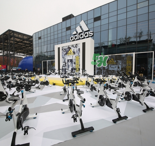 adidas阿迪達(dá)斯運(yùn)動體驗(yàn)迷你品牌中心是干什么的？