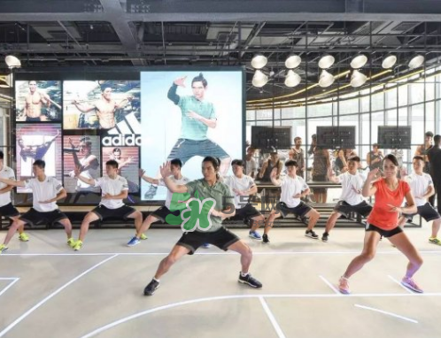 adidas阿迪達(dá)斯運(yùn)動體驗(yàn)迷你品牌中心是干什么的？