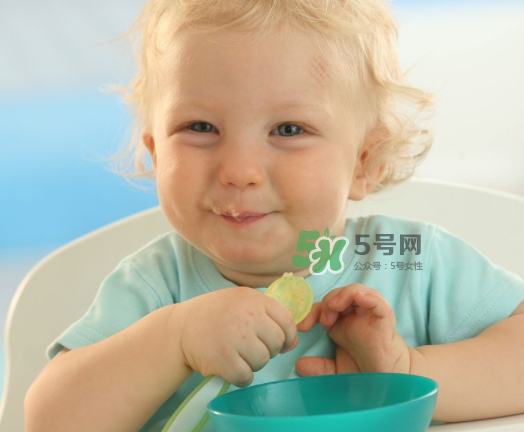 寶寶什么時(shí)候可以吃油？寶寶能吃油嗎？