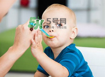 寶寶什么時(shí)候可以吃油？寶寶能吃油嗎？